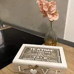 Apartament F&f *